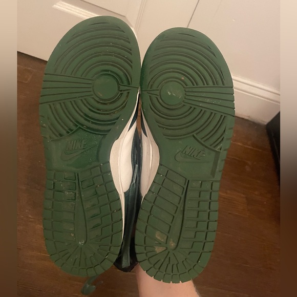 Nike Dunk low Michigan State. Men’s 7, Women’s size 8. - Picture 7 of 8